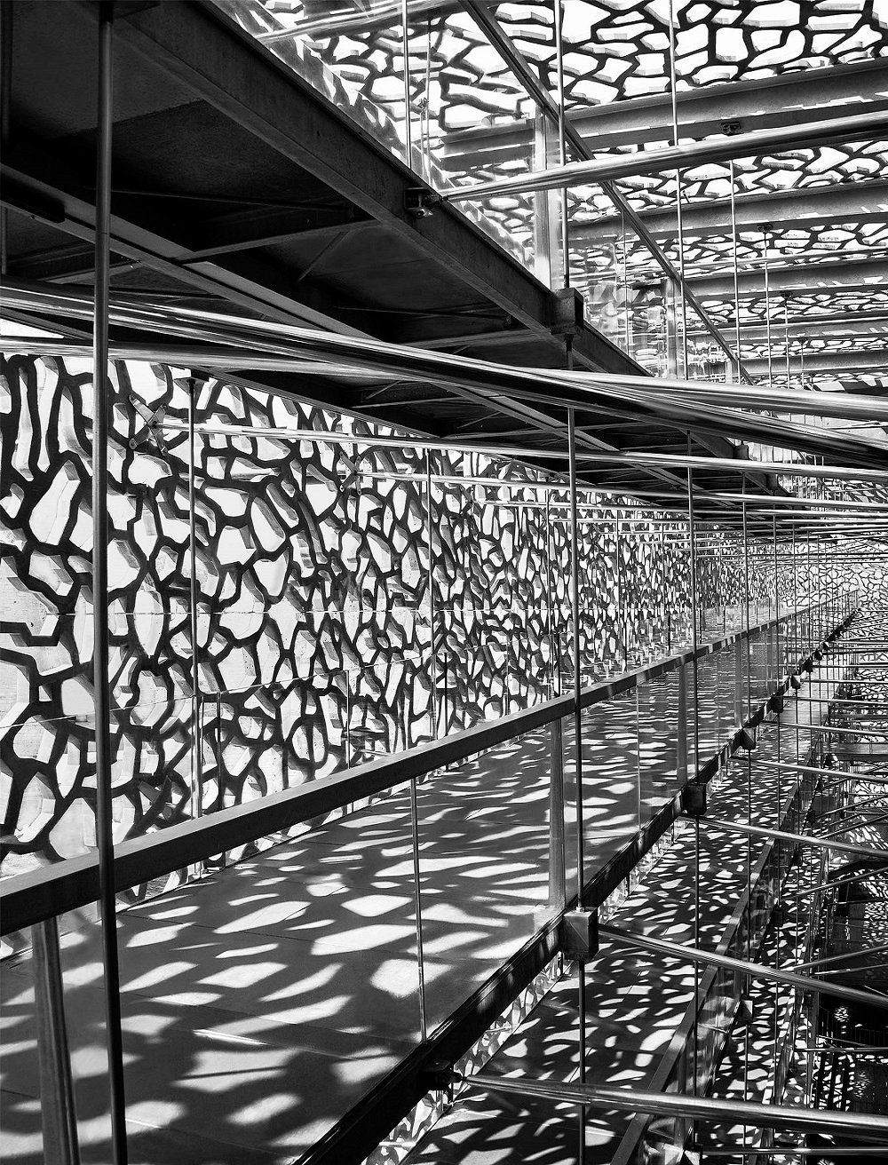 MUCEM - 2 INTERIOR WALKWAYS